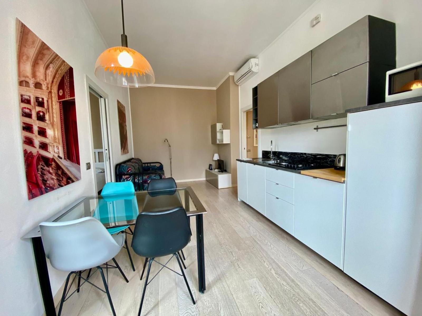 מילאנו Piazzale Susa Bright Flat Con Veranda מראה חיצוני תמונה