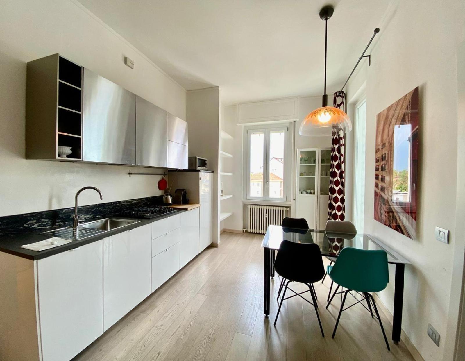 מילאנו Piazzale Susa Bright Flat Con Veranda מראה חיצוני תמונה